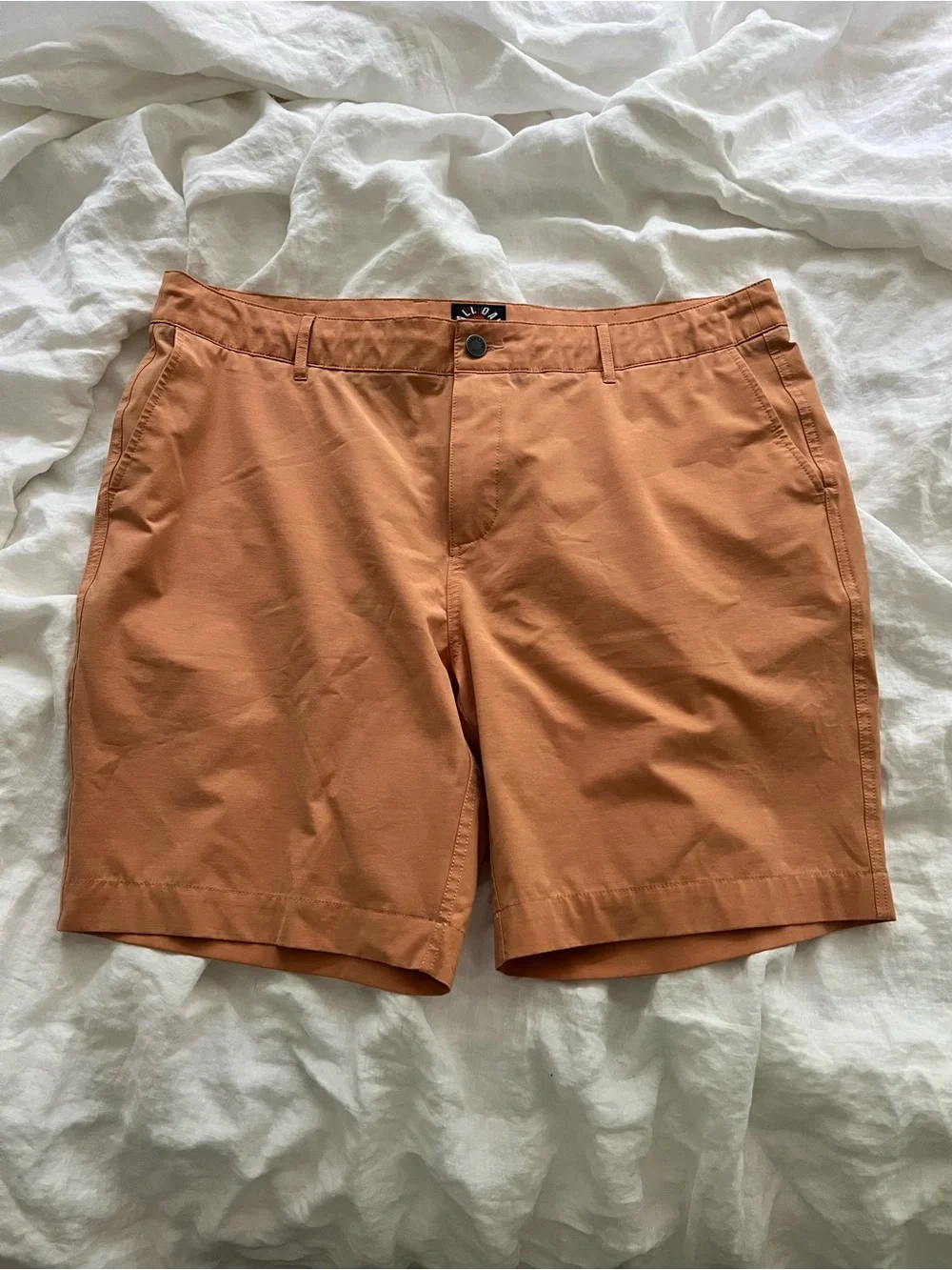 Faherty - Belt Loop All Day Hybrid Shorts in Sierra - Size 38. 9” length